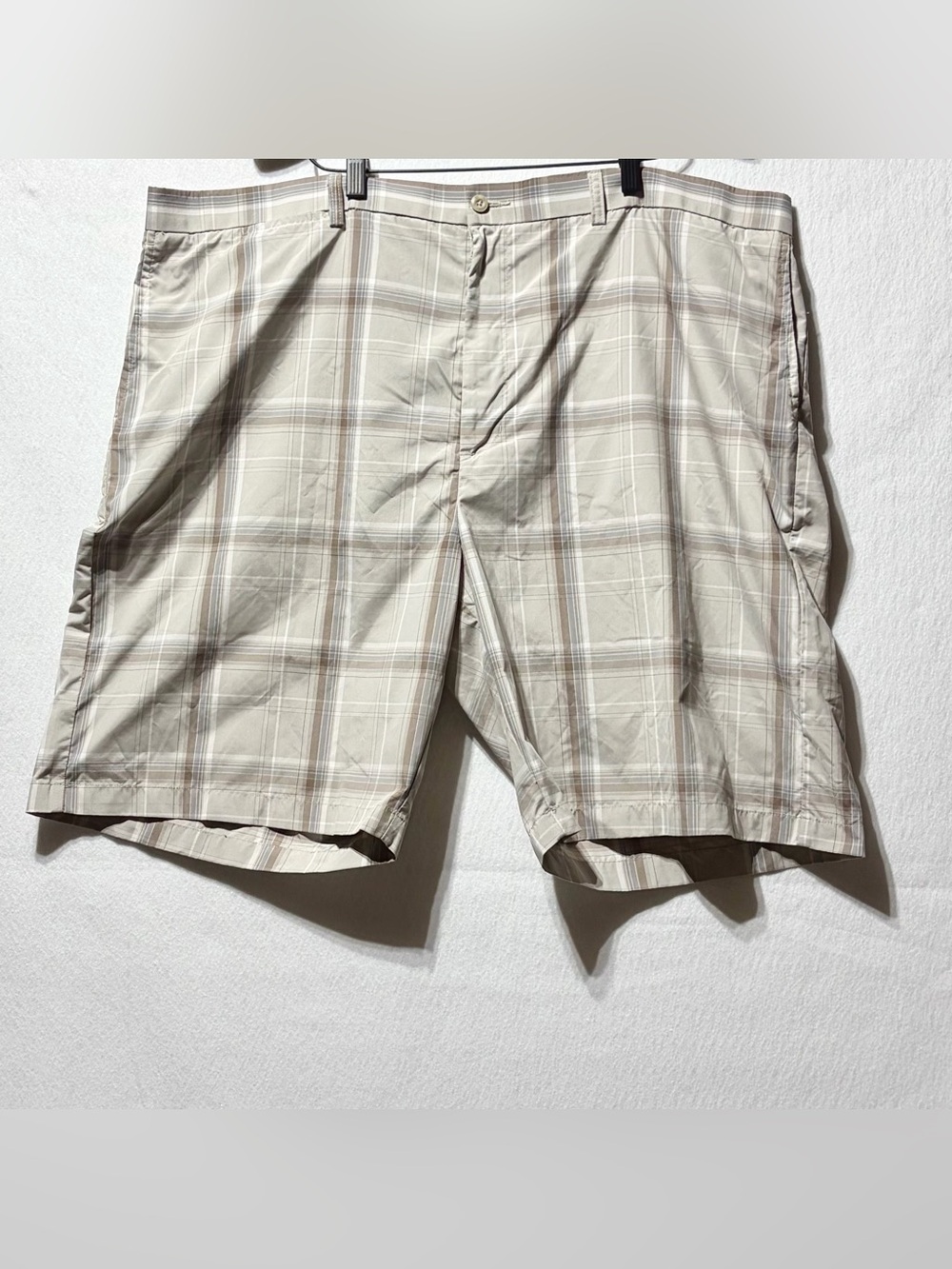 Ben Hogan Performance Shorts Mens 46 Beige Brown Plaid Golf Casual Pocket Chino